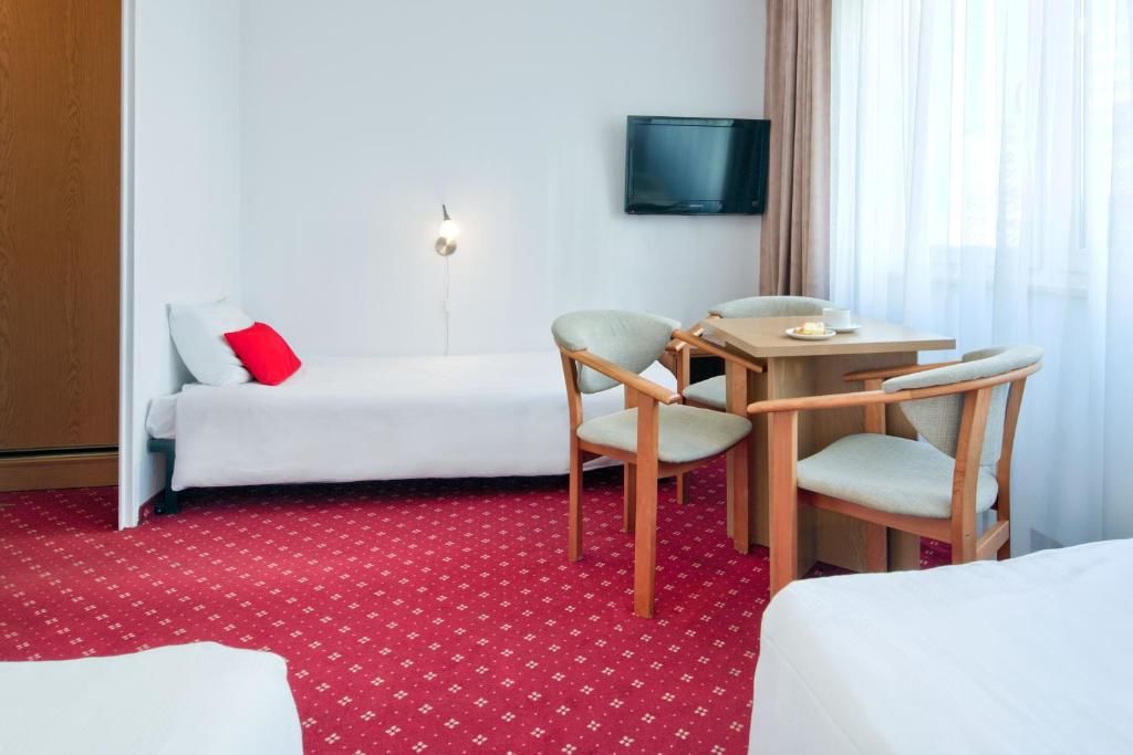 Отель Start Hotel Aramis Варшава